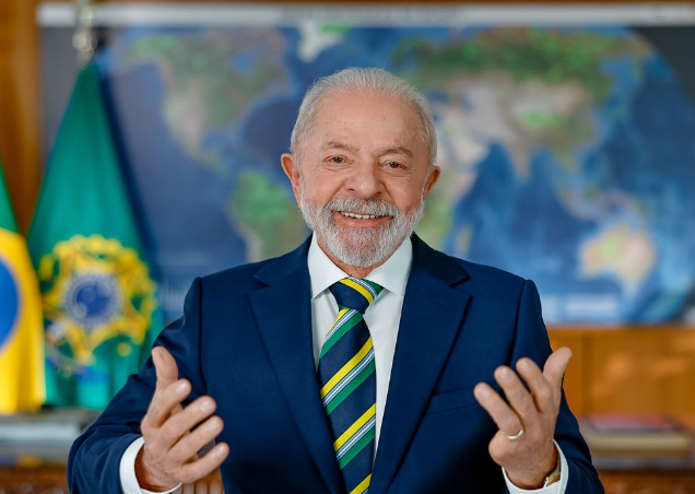 Vitória dos servidores: Sanção de Lula põe fim ao “congelamento” de direitos e abre caminho para reparação histórica